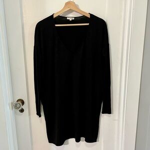 🌱 2 for 1 or $7 Add-On – Wilfred Free Black V-Neck Sweater Dress – 22.5” P2P – S